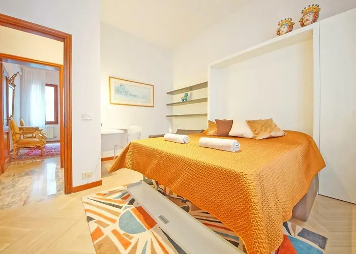 Dolcevita Apartments N 250